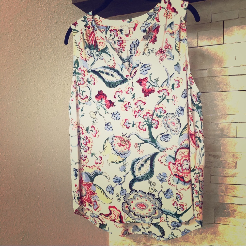 Pristine Lightweight Floral Sleeveless Blouse